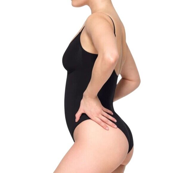 SKIMS Seamless Sculpt Brief Bodysuit S/M (US 2–10) Onyx Black NWOT MSRP $72 - Picture 6 of 8